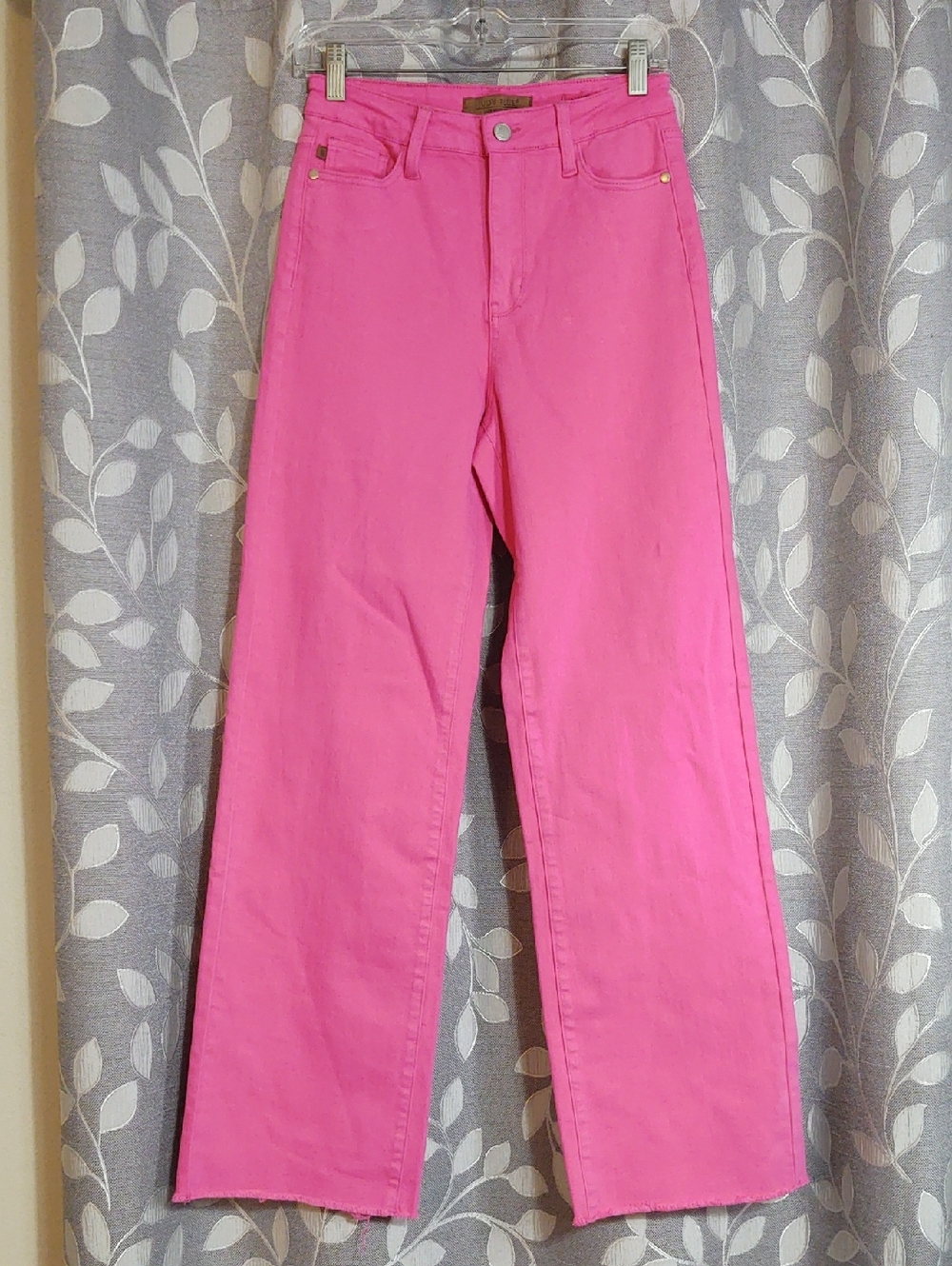 Judy Blue Women's Pink Wide Leg Jeans size 5/27